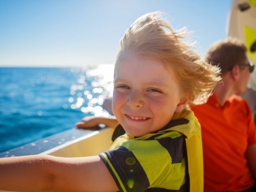Essential Safety Tips for Nighttime Boating Essential Safety Tips for Nighttime Boating