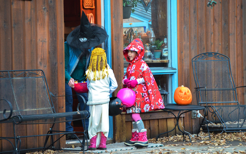 5 Tips for a Fright-Free Halloween at Your Home